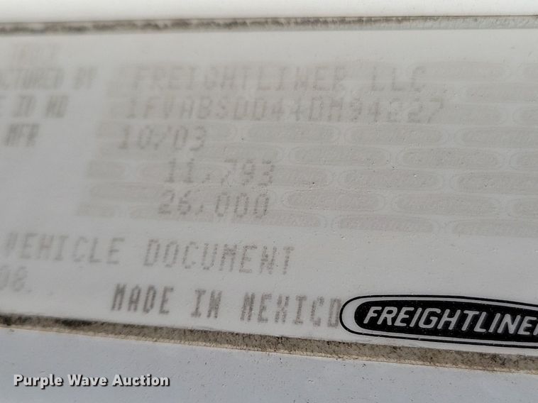 image for item JO9230 2004 Freightliner FL70  box truck