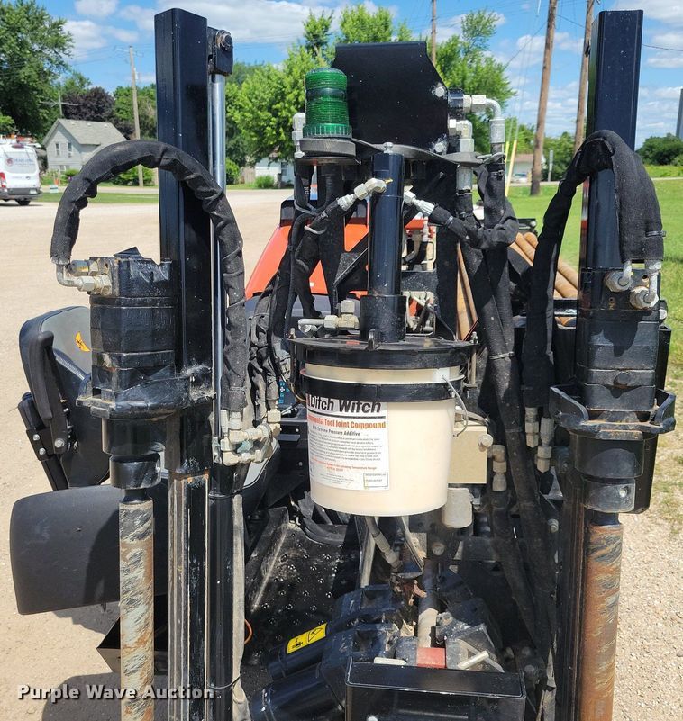image for item JO9274 2020 Ditch Witch JT10  directional boring unit with trailer