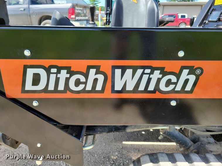 image for item JO9274 2020 Ditch Witch JT10  directional boring unit with trailer