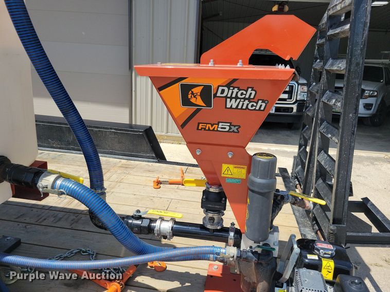 image for item JO9274 2020 Ditch Witch JT10  directional boring unit with trailer