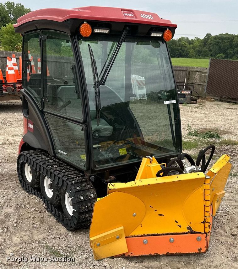 image for item JX9013 Toro Groundsmaster 7200  lawn mower