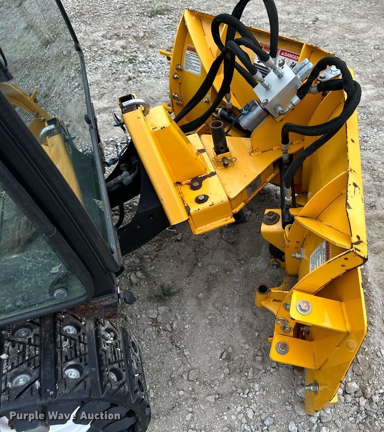 image for item JX9013 Toro Groundsmaster 7200  lawn mower