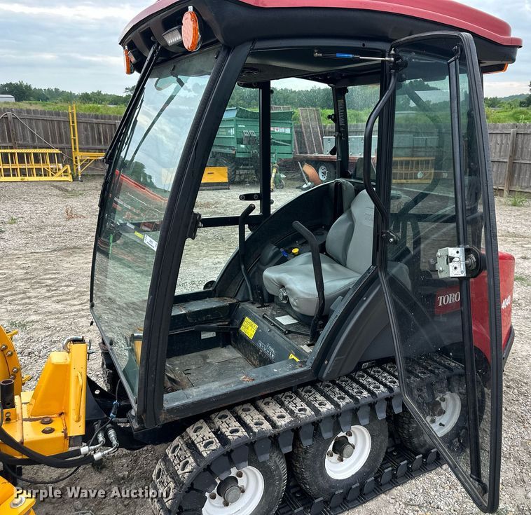 image for item JX9013 Toro Groundsmaster 7200  lawn mower