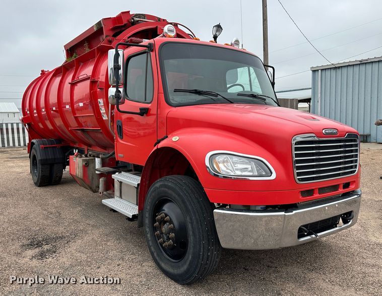 image for item KX9073 2011 Freightliner  refuse truck