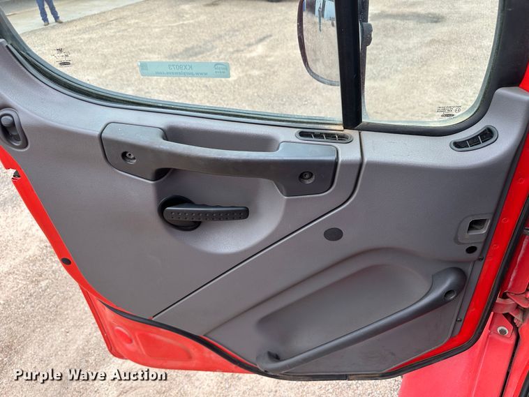 image for item KX9073 2011 Freightliner  refuse truck