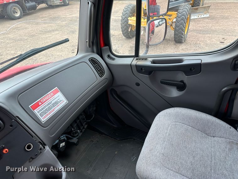 image for item KX9073 2011 Freightliner  refuse truck