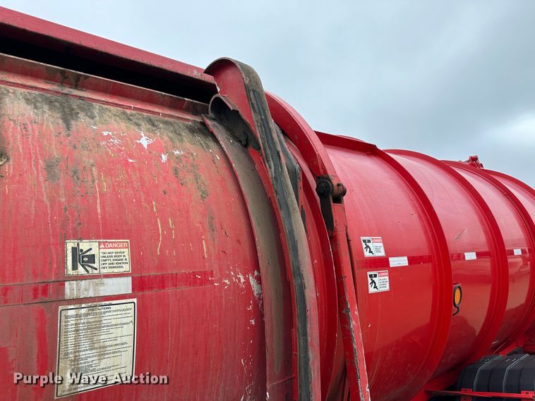 image for item KX9073 2011 Freightliner  refuse truck