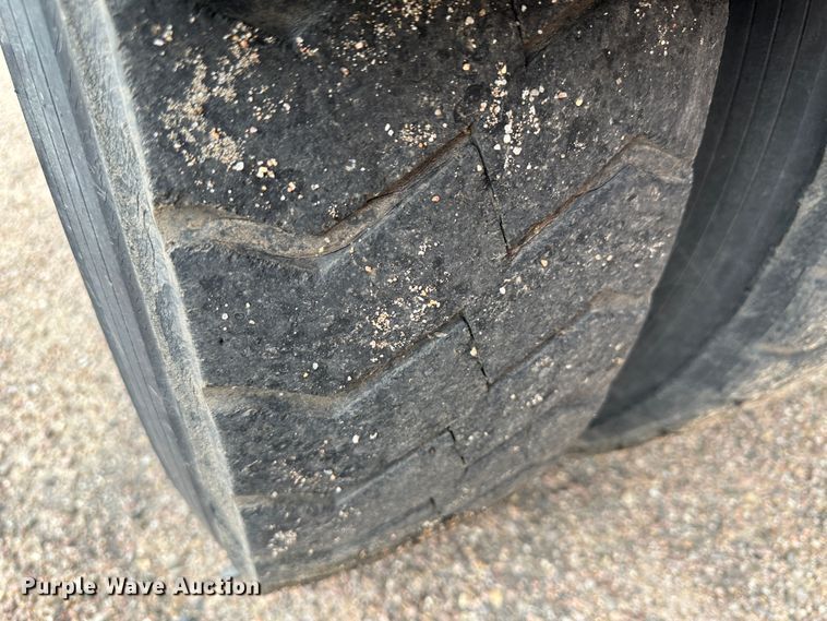 image for item KX9073 2011 Freightliner  refuse truck