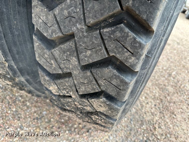 image for item KX9073 2011 Freightliner  refuse truck