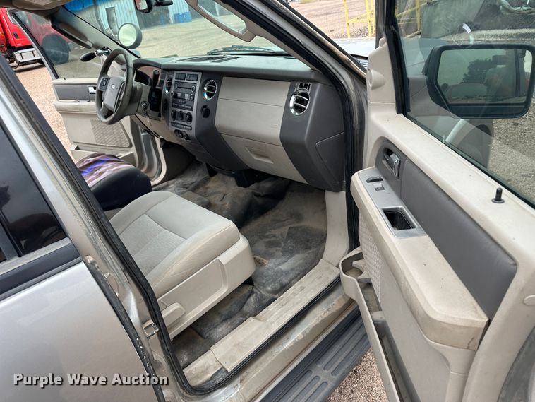 image for item KX9074 2008 Ford Expedition  SUV