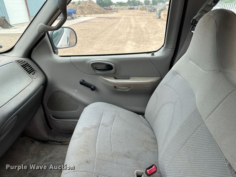 image for item KX9076 2000 Ford F150  SuperCab pickup truck