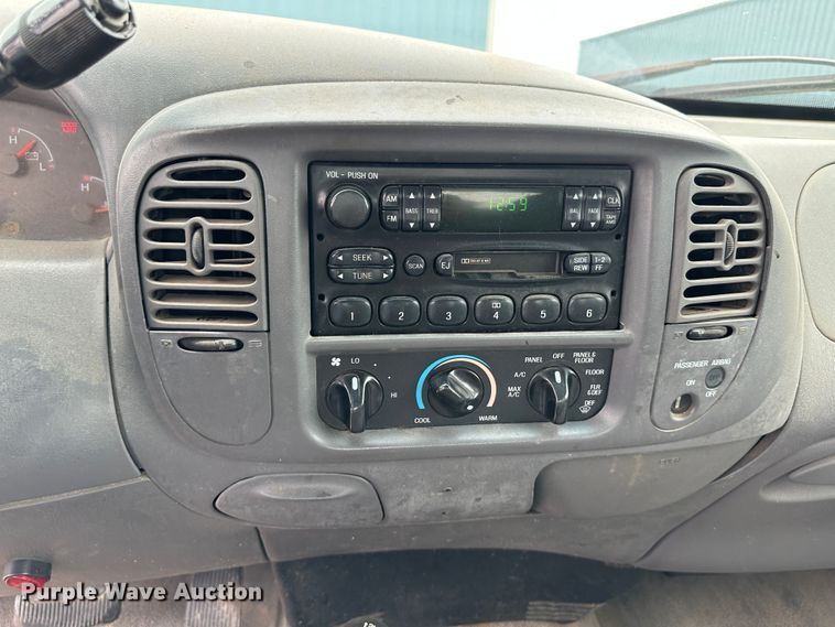 image for item KX9076 2000 Ford F150  SuperCab pickup truck