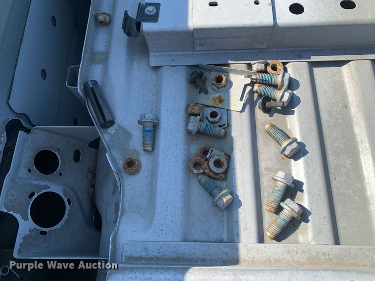 image for item LH9719 Pickup truck bed