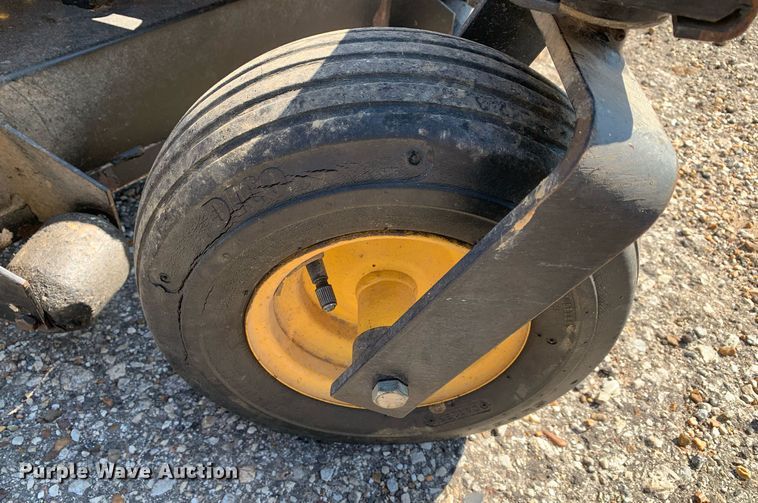 image for item LH9723 Yazoo YZTK20  ZTR lawn mower