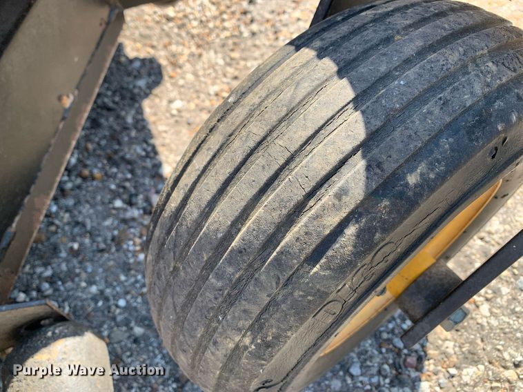 image for item LH9723 Yazoo YZTK20  ZTR lawn mower