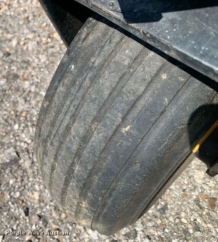 image for item LH9723 Yazoo YZTK20  ZTR lawn mower