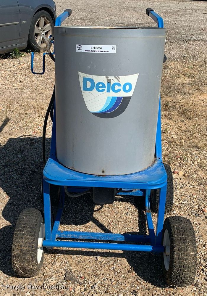 image for item LH9724 Delco Equalizer 420 IBD  pressure washer