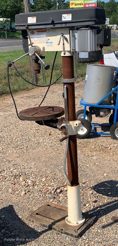 image for item LH9725 2011 Shop Fox W1680 17