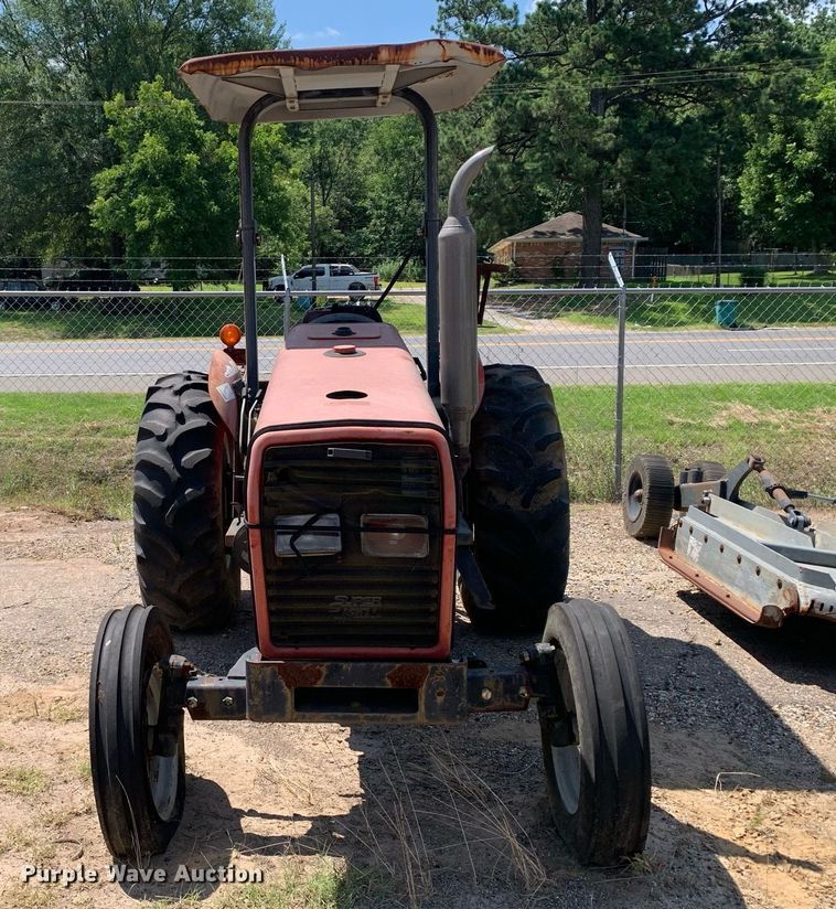 image for item LH9727 2002 Massey Ferguson 451  tractor