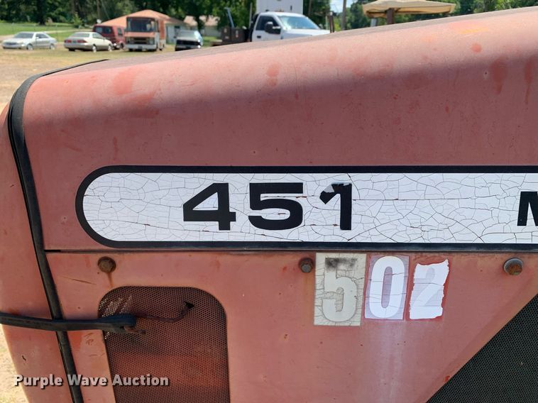 image for item LH9727 2002 Massey Ferguson 451  tractor