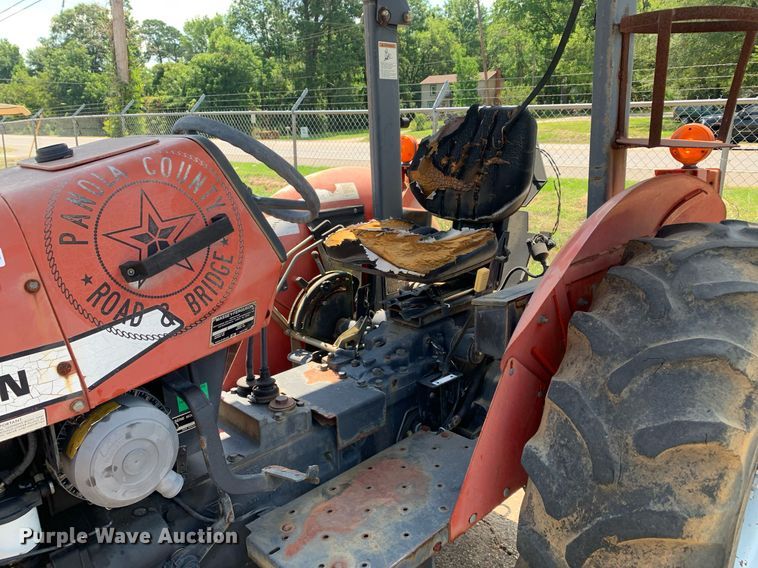 image for item LH9727 2002 Massey Ferguson 451  tractor