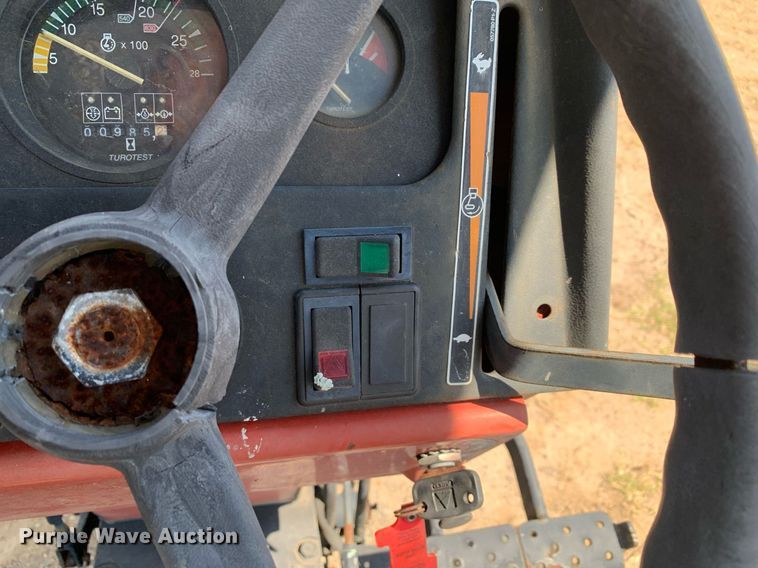 image for item LH9727 2002 Massey Ferguson 451  tractor