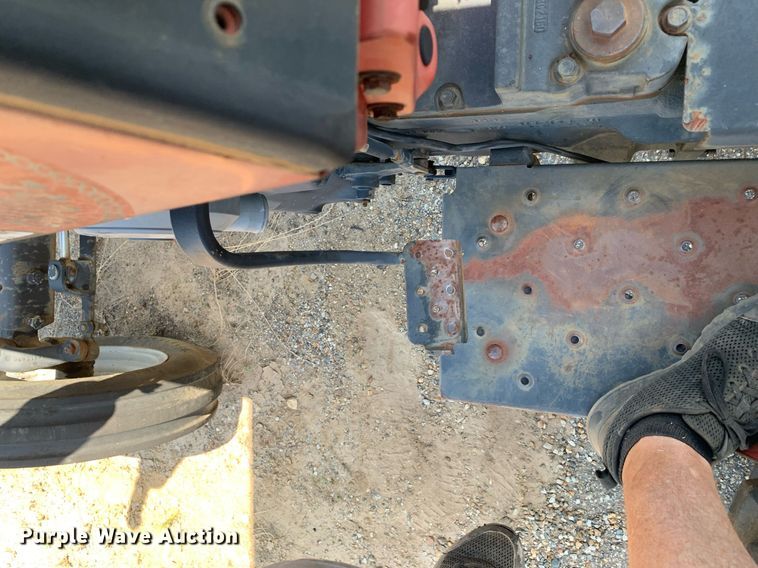 image for item LH9727 2002 Massey Ferguson 451  tractor