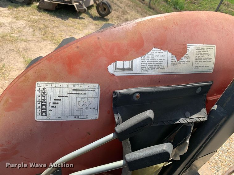 image for item LH9727 2002 Massey Ferguson 451  tractor