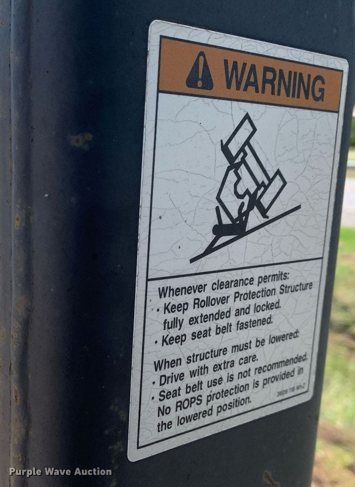 image for item LH9727 2002 Massey Ferguson 451  tractor