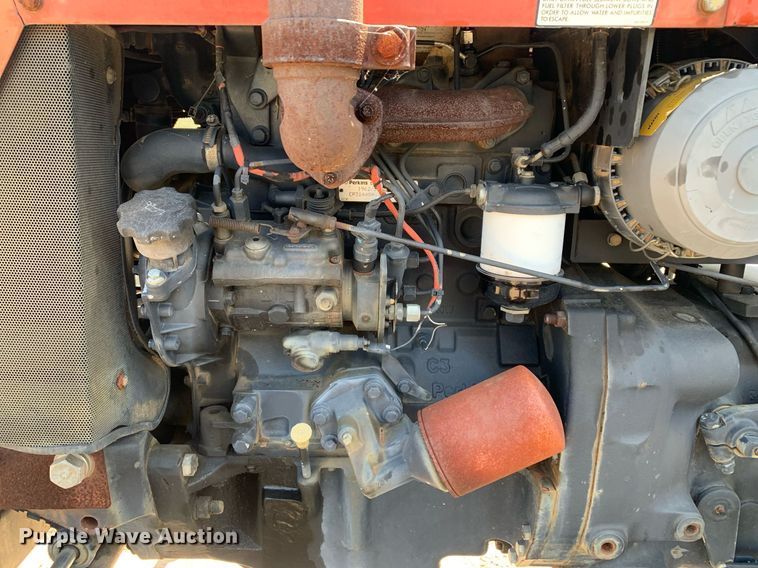 image for item LH9727 2002 Massey Ferguson 451  tractor