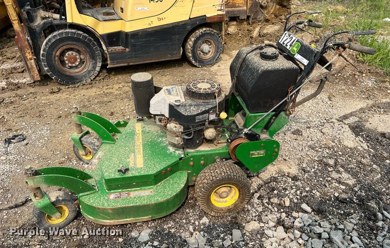 image for item LI9776 John Deere WG36A  lawn mower