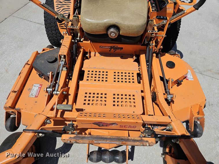 image for item LL9279 Scag Turf Tiger  ZTR lawn mower