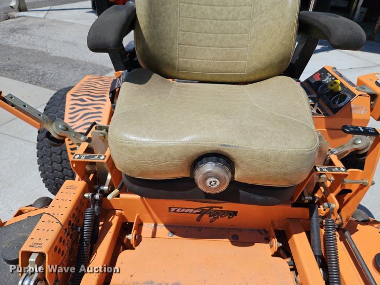 image for item LL9279 Scag Turf Tiger  ZTR lawn mower