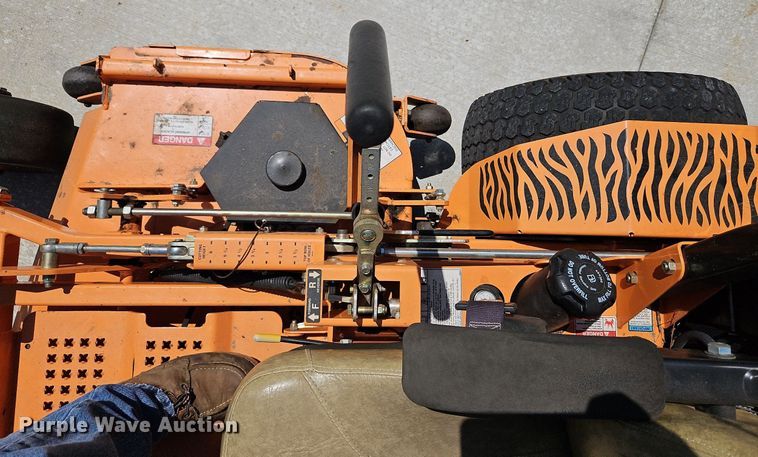 image for item LL9279 Scag Turf Tiger  ZTR lawn mower