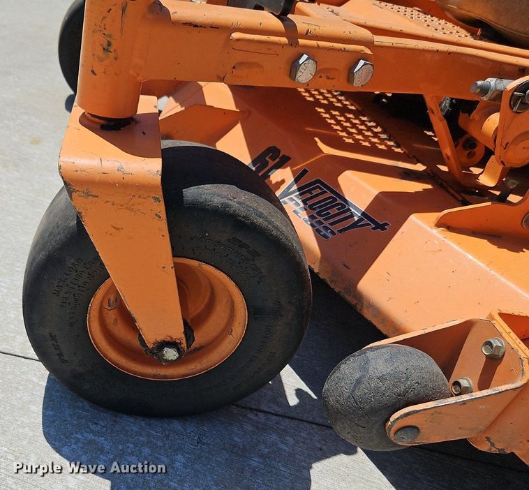 image for item LL9279 Scag Turf Tiger  ZTR lawn mower