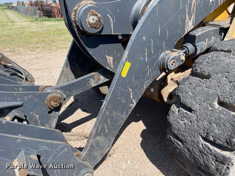 image for item LS9320 2013 John Deere 624K  wheel loader