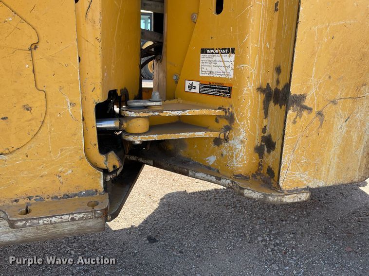 image for item LS9320 2013 John Deere 624K  wheel loader