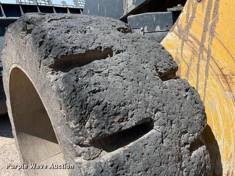 image for item LS9320 2013 John Deere 624K  wheel loader