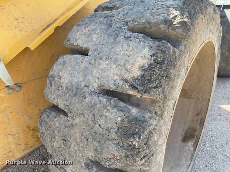 image for item LS9320 2013 John Deere 624K  wheel loader