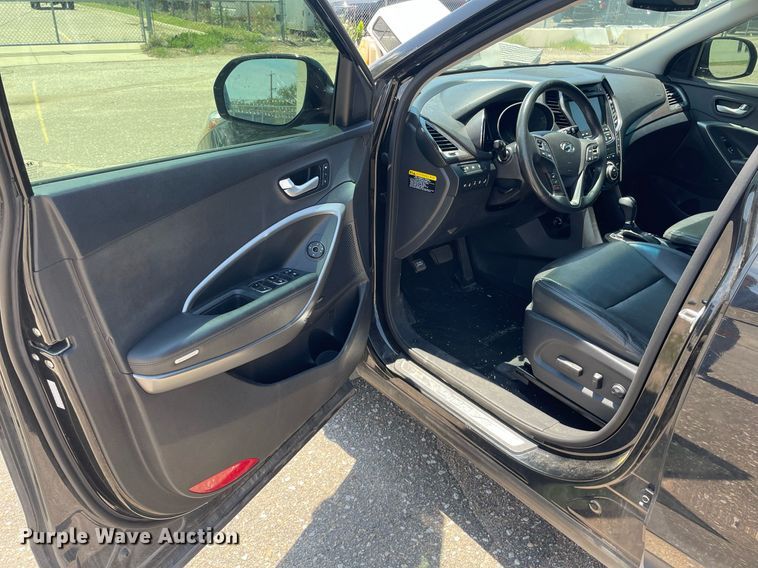 image for item LS9324 2015 Hyundai Santa Fe  SUV