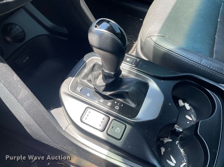 image for item LS9324 2015 Hyundai Santa Fe  SUV