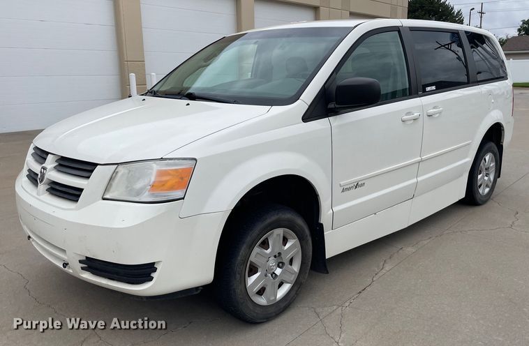 image for item LS9326 2010 Dodge Grand Caravan  handicap accessible van