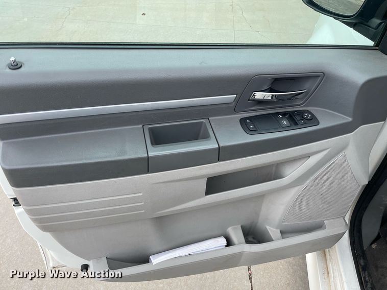 image for item LS9326 2010 Dodge Grand Caravan  handicap accessible van
