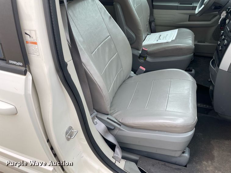 image for item LS9326 2010 Dodge Grand Caravan  handicap accessible van