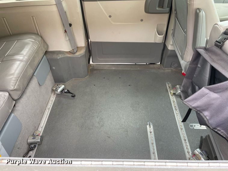 image for item LS9326 2010 Dodge Grand Caravan  handicap accessible van