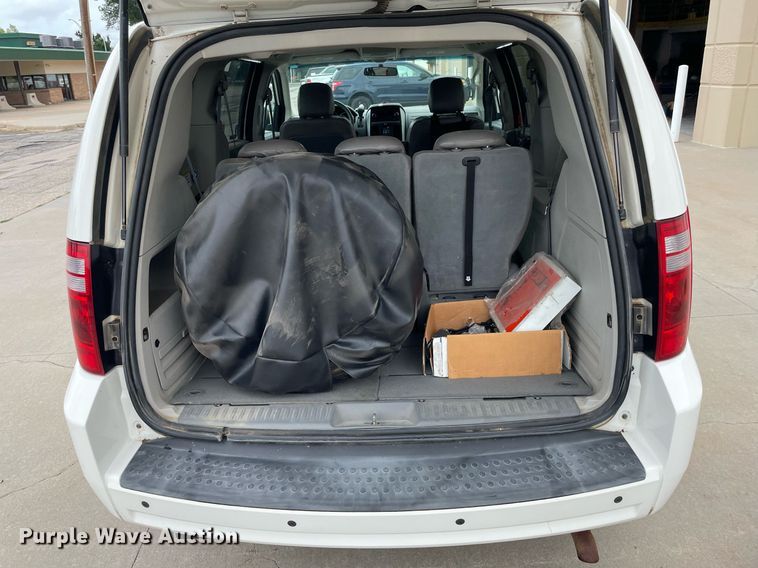 image for item LS9326 2010 Dodge Grand Caravan  handicap accessible van