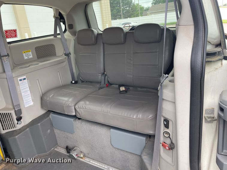 image for item LS9326 2010 Dodge Grand Caravan  handicap accessible van