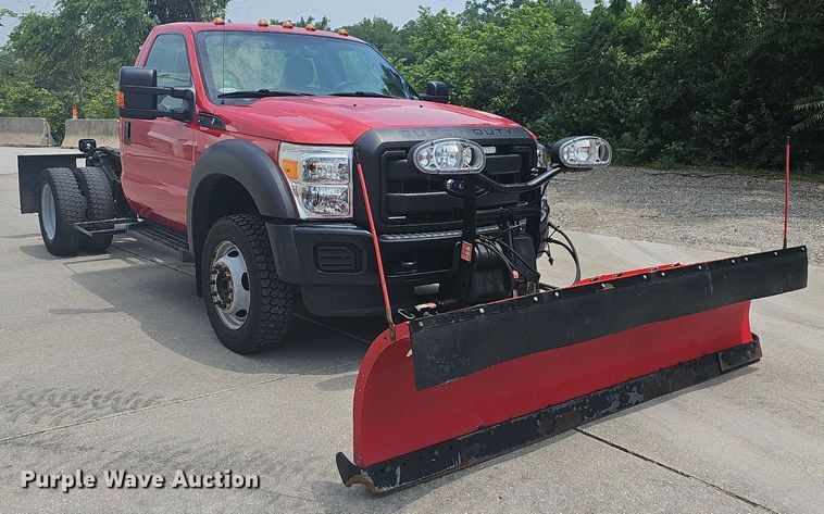 image for item LW9646 2015 Ford F550 Super Duty  truck cab and chassis