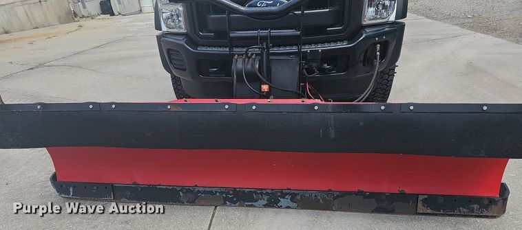 image for item LW9646 2015 Ford F550 Super Duty  truck cab and chassis