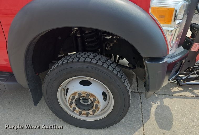 image for item LW9646 2015 Ford F550 Super Duty  truck cab and chassis